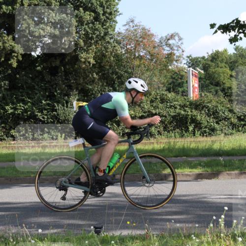 10.08.2025 - GEWOBA Citytriathlon Bremen Yannick Fuchs http://msf.ph/oto/8558506 10.08.2025 10:32:00 Radfahren 205, 370, 405, 407 meine-sportfotos.de