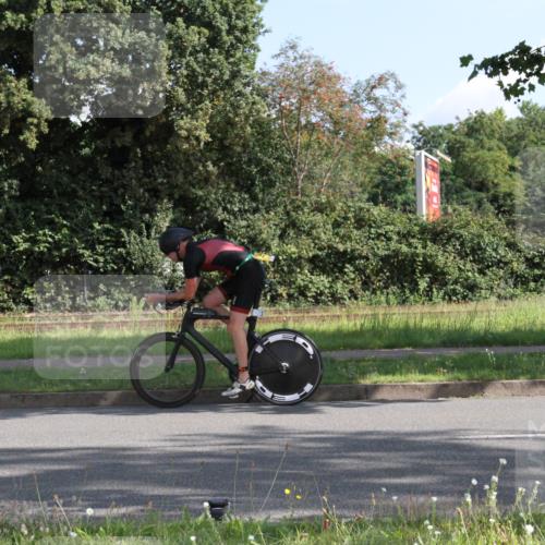 10.08.2025 - GEWOBA Citytriathlon Bremen Yannick Fuchs http://msf.ph/oto/8558525 10.08.2025 10:32:13 Radfahren 205, 354, 408, 508 meine-sportfotos.de