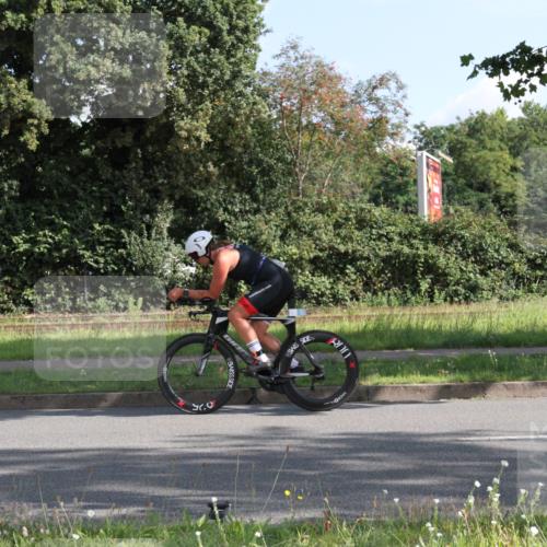 10.08.2025 - GEWOBA Citytriathlon Bremen Yannick Fuchs http://msf.ph/oto/8558555 10.08.2025 10:32:28 Radfahren 349, 354, 406, 408, 426, 432, 473, 502, 508 meine-sportfotos.de