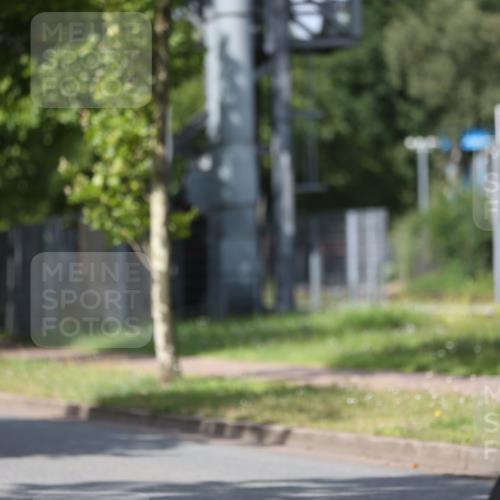10.08.2025 - GEWOBA Citytriathlon Bremen Yannick Fuchs http://msf.ph/oto/8558563 10.08.2025 12:33:09 Radfahren 554, 626, 664, 708, 715, 738, 824, 836, 859, 1010 meine-sportfotos.de