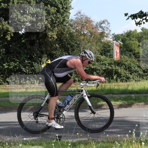 10.08.2025 - GEWOBA Citytriathlon Bremen Yannick Fuchs http://msf.ph/oto/8558566 10.08.2025 10:32:32 Radfahren 349, 354, 406, 408, 426, 432, 473, 483, 502 meine-sportfotos.de
