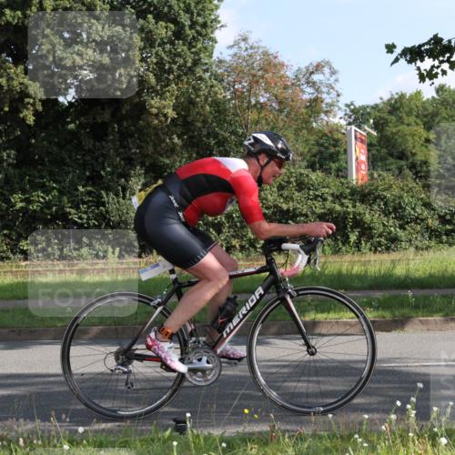 10.08.2025 - GEWOBA Citytriathlon Bremen Yannick Fuchs http://msf.ph/oto/8558583 10.08.2025 10:32:42 Radfahren 349, 371, 384, 406, 426, 432, 473, 483, 502 meine-sportfotos.de