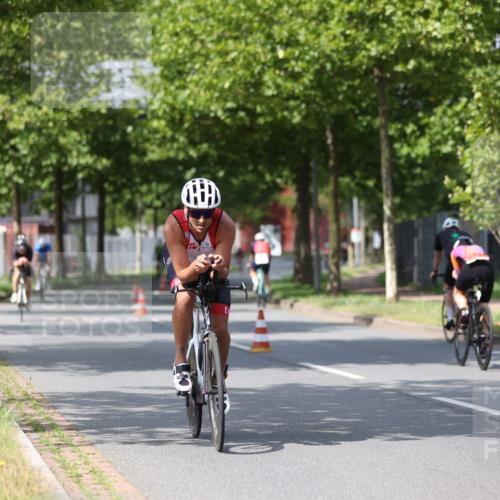 10.08.2025 - GEWOBA Citytriathlon Bremen Yannick Fuchs http://msf.ph/oto/8558621 10.08.2025 12:33:48 Radfahren 560, 635, 741, 856, 858, 867, 895 meine-sportfotos.de
