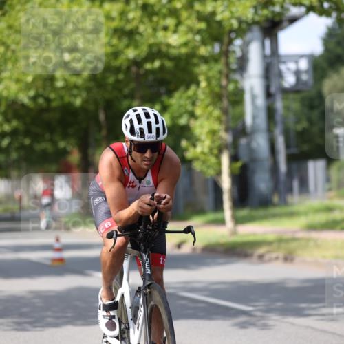 10.08.2025 - GEWOBA Citytriathlon Bremen Yannick Fuchs http://msf.ph/oto/8558623 10.08.2025 12:33:49 Radfahren 560, 635, 637, 741, 856, 858, 867, 895 meine-sportfotos.de