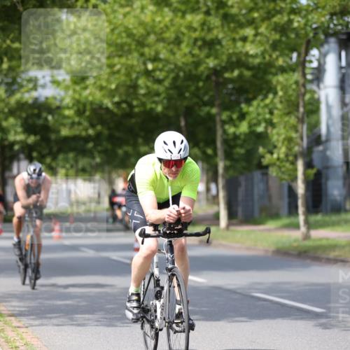 10.08.2025 - GEWOBA Citytriathlon Bremen Yannick Fuchs http://msf.ph/oto/8558654 10.08.2025 12:33:58 Radfahren 560, 635, 637, 741, 768, 856, 858, 867 meine-sportfotos.de