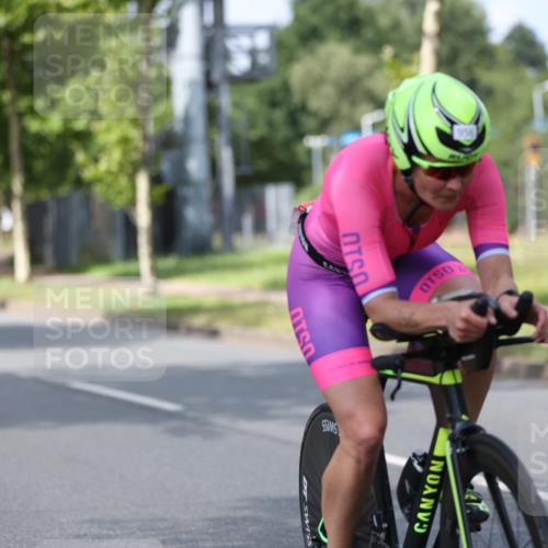 10.08.2025 - GEWOBA Citytriathlon Bremen Yannick Fuchs http://msf.ph/oto/8558804 10.08.2025 12:35:02 Radfahren 556, 558, 680, 707, 855, 902, 915, 956, 977, 1035 meine-sportfotos.de