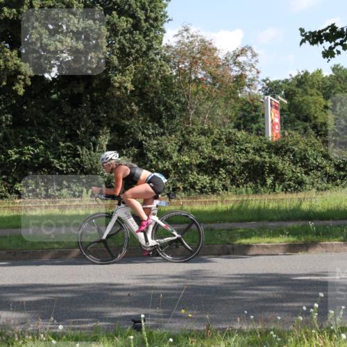 10.08.2025 - GEWOBA Citytriathlon Bremen Yannick Fuchs http://msf.ph/oto/8558805 10.08.2025 10:34:23 Radfahren 456, 500 meine-sportfotos.de