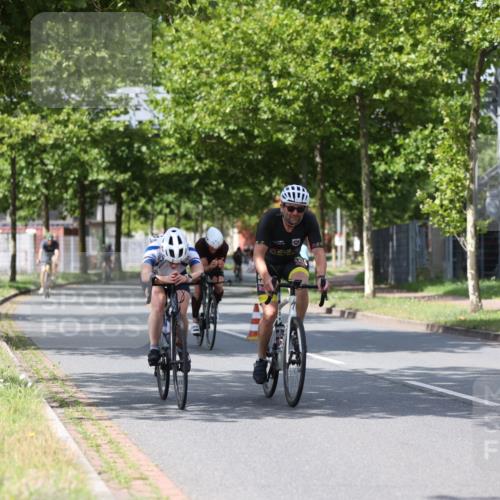 10.08.2025 - GEWOBA Citytriathlon Bremen Yannick Fuchs http://msf.ph/oto/8558809 10.08.2025 12:35:06 Radfahren 558, 680, 707, 855, 902, 915, 956, 977, 1035 meine-sportfotos.de