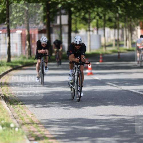10.08.2025 - GEWOBA Citytriathlon Bremen Yannick Fuchs http://msf.ph/oto/8558835 10.08.2025 12:35:18 Radfahren 558, 579, 707, 902, 973, 977, 1039 meine-sportfotos.de