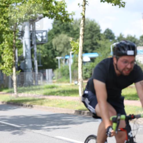 10.08.2025 - GEWOBA Citytriathlon Bremen Yannick Fuchs http://msf.ph/oto/8558864 10.08.2025 12:35:24 Radfahren 579, 642, 719, 742, 783, 833, 919, 973, 977, 1039 meine-sportfotos.de