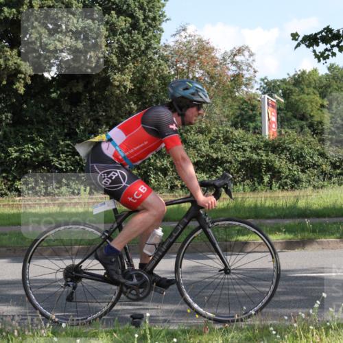 10.08.2025 - GEWOBA Citytriathlon Bremen Yannick Fuchs http://msf.ph/oto/8558871 10.08.2025 10:34:53 Radfahren 21, 129, 147, 181, 379, 393, 404, 413, 442, 461 meine-sportfotos.de