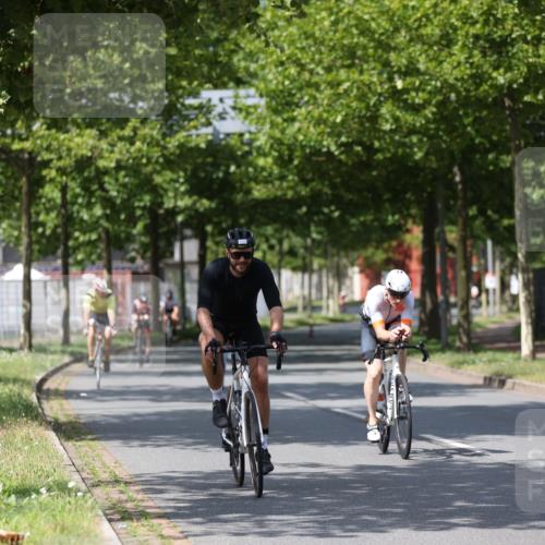 10.08.2025 - GEWOBA Citytriathlon Bremen Yannick Fuchs http://msf.ph/oto/8558876 10.08.2025 12:35:31 Radfahren 579, 642, 719, 742, 763, 783, 833, 919, 973, 1039 meine-sportfotos.de