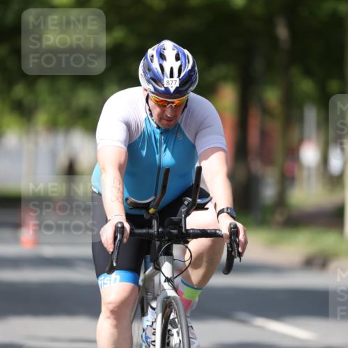 10.08.2025 - GEWOBA Citytriathlon Bremen Yannick Fuchs http://msf.ph/oto/8558937 10.08.2025 12:36:00 Radfahren 567, 636, 759, 843, 877, 966 meine-sportfotos.de