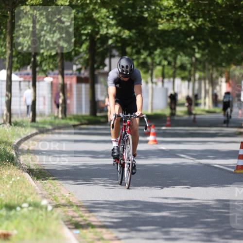10.08.2025 - GEWOBA Citytriathlon Bremen Yannick Fuchs http://msf.ph/oto/8558973 10.08.2025 12:36:15 Radfahren 565, 567, 582, 599, 636, 639, 759, 766 meine-sportfotos.de