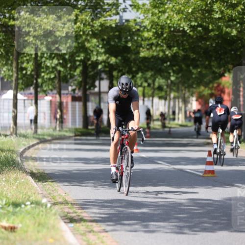 10.08.2025 - GEWOBA Citytriathlon Bremen Yannick Fuchs http://msf.ph/oto/8558974 10.08.2025 12:36:15 Radfahren 565, 567, 582, 599, 636, 639, 759, 766 meine-sportfotos.de
