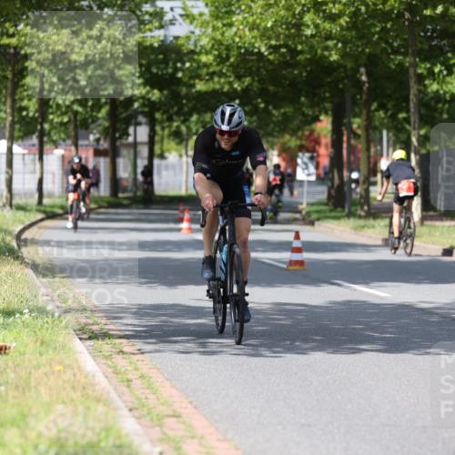 10.08.2025 - GEWOBA Citytriathlon Bremen Yannick Fuchs http://msf.ph/oto/8558983 10.08.2025 12:36:20 Radfahren 565, 582, 599, 636, 639, 759, 766, 790, 794, 872 meine-sportfotos.de