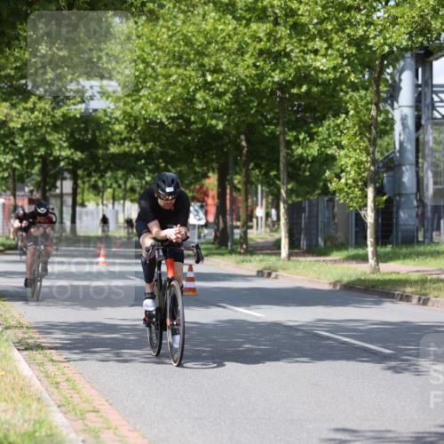10.08.2025 - GEWOBA Citytriathlon Bremen Yannick Fuchs http://msf.ph/oto/8558991 10.08.2025 12:36:23 Radfahren 565, 582, 599, 639, 759, 766, 790, 794, 872 meine-sportfotos.de