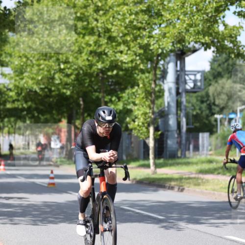 10.08.2025 - GEWOBA Citytriathlon Bremen Yannick Fuchs http://msf.ph/oto/8558992 10.08.2025 12:36:24 Radfahren 565, 582, 599, 639, 759, 766, 789, 790, 794, 872 meine-sportfotos.de