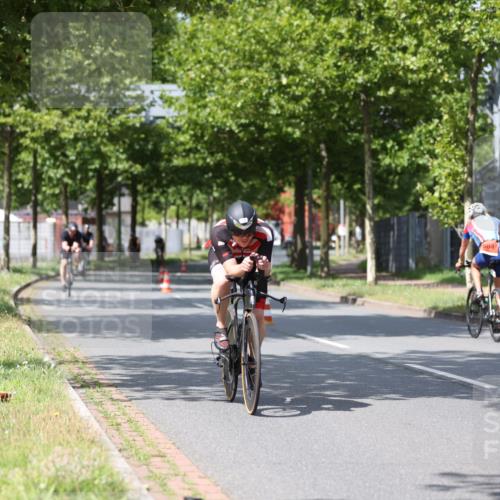 10.08.2025 - GEWOBA Citytriathlon Bremen Yannick Fuchs http://msf.ph/oto/8558994 10.08.2025 12:36:24 Radfahren 565, 582, 599, 639, 759, 766, 789, 790, 794, 872 meine-sportfotos.de