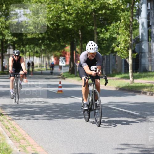 10.08.2025 - GEWOBA Citytriathlon Bremen Yannick Fuchs http://msf.ph/oto/8559015 10.08.2025 12:36:31 Radfahren 565, 599, 639, 750, 765, 766, 781, 789, 790, 794, 872, 1025, 1032 meine-sportfotos.de