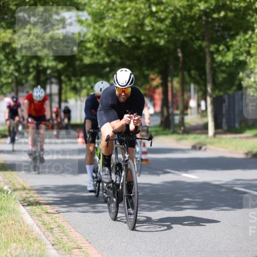 10.08.2025 - GEWOBA Citytriathlon Bremen Yannick Fuchs http://msf.ph/oto/8559034 10.08.2025 12:36:38 Radfahren 565, 570, 599, 701, 750, 765, 766, 781, 789, 790, 794, 872, 1025, 1029, 1032 meine-sportfotos.de