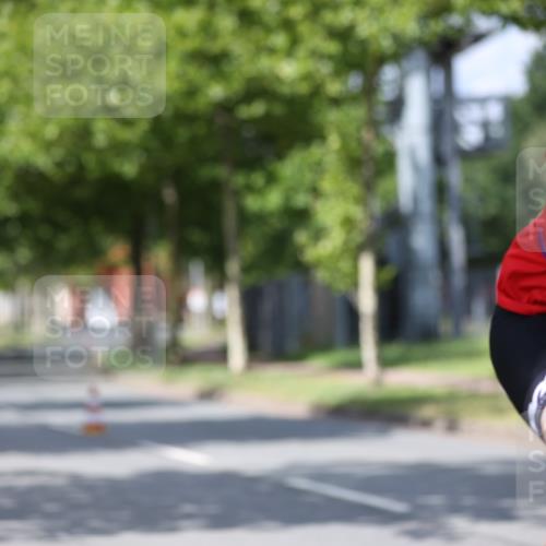 10.08.2025 - GEWOBA Citytriathlon Bremen Yannick Fuchs http://msf.ph/oto/8559042 10.08.2025 12:36:40 Radfahren 570, 701, 750, 765, 766, 781, 789, 790, 794, 872, 1025, 1029, 1032 meine-sportfotos.de