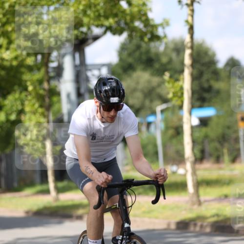 10.08.2025 - GEWOBA Citytriathlon Bremen Yannick Fuchs http://msf.ph/oto/8559051 10.08.2025 12:36:43 Radfahren 570, 701, 739, 750, 765, 781, 789, 794, 872, 1025, 1029, 1032 meine-sportfotos.de