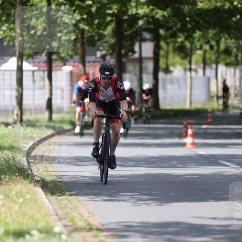 10.08.2025 - GEWOBA Citytriathlon Bremen Yannick Fuchs http://msf.ph/oto/8559196 10.08.2025 12:38:38 Radfahren 555, 634, 662, 740, 772, 797, 892, 940 meine-sportfotos.de