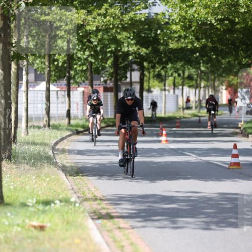 10.08.2025 - GEWOBA Citytriathlon Bremen Yannick Fuchs http://msf.ph/oto/8559222 10.08.2025 12:38:47 Radfahren 555, 634, 662, 720, 740, 762, 772, 797, 892, 940, 1019 meine-sportfotos.de