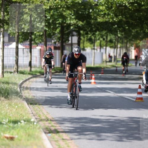 10.08.2025 - GEWOBA Citytriathlon Bremen Yannick Fuchs http://msf.ph/oto/8559223 10.08.2025 12:38:47 Radfahren 555, 634, 662, 720, 740, 762, 772, 797, 892, 940, 1019 meine-sportfotos.de