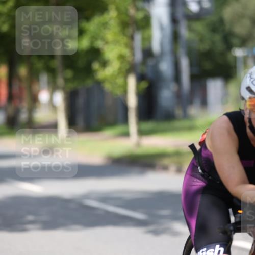 10.08.2025 - GEWOBA Citytriathlon Bremen Yannick Fuchs http://msf.ph/oto/8559277 10.08.2025 12:39:04 Radfahren 658, 696, 720, 729, 762, 900, 969, 978, 1019 meine-sportfotos.de