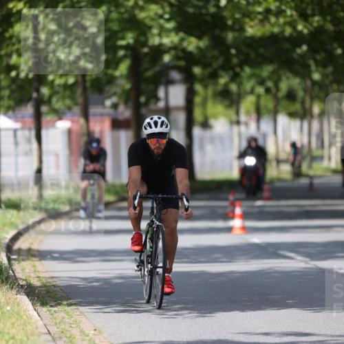 10.08.2025 - GEWOBA Citytriathlon Bremen Yannick Fuchs http://msf.ph/oto/8559316 10.08.2025 12:39:17 Radfahren 658, 696, 709, 729, 758, 869, 900, 969, 1006 meine-sportfotos.de