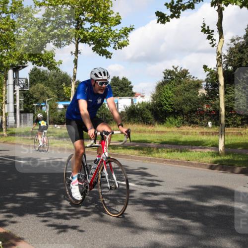 10.08.2025 - GEWOBA Citytriathlon Bremen Yannick Fuchs http://msf.ph/oto/8559421 10.08.2025 10:55:45 Radfahren 93, 117, 207, 444, 480 meine-sportfotos.de