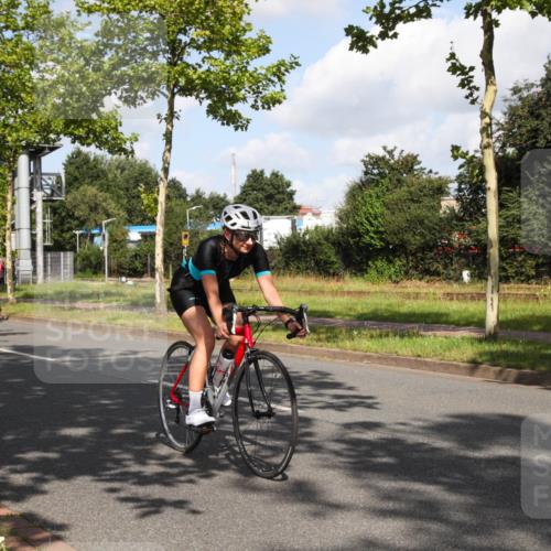 10.08.2025 - GEWOBA Citytriathlon Bremen Yannick Fuchs http://msf.ph/oto/8559450 10.08.2025 10:56:43 Radfahren 31, 67, 145, 203, 447, 455, 501 meine-sportfotos.de