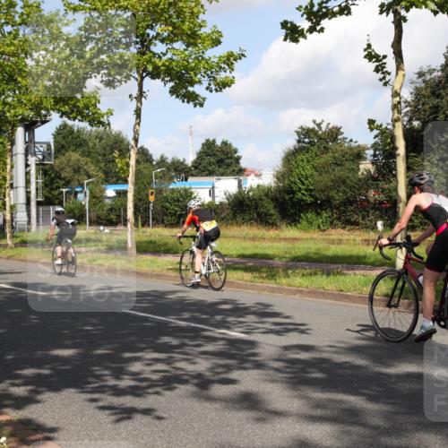 10.08.2025 - GEWOBA Citytriathlon Bremen Yannick Fuchs http://msf.ph/oto/8559463 10.08.2025 10:57:13 Radfahren 5, 77, 101, 233, 454 meine-sportfotos.de