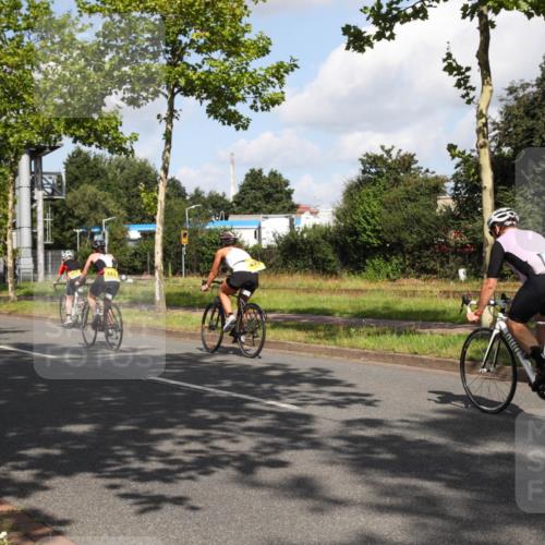 10.08.2025 - GEWOBA Citytriathlon Bremen Yannick Fuchs http://msf.ph/oto/8559465 10.08.2025 10:57:14 Radfahren 5, 77, 101, 233, 454 meine-sportfotos.de