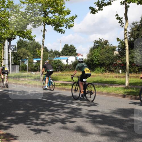 10.08.2025 - GEWOBA Citytriathlon Bremen Yannick Fuchs http://msf.ph/oto/8559474 10.08.2025 10:57:22 Radfahren 77, 233, 435 meine-sportfotos.de