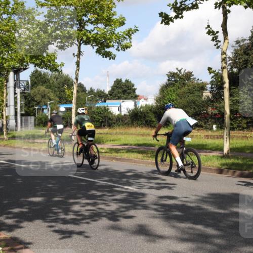 10.08.2025 - GEWOBA Citytriathlon Bremen Yannick Fuchs http://msf.ph/oto/8559475 10.08.2025 10:57:23 Radfahren 77, 233, 435 meine-sportfotos.de