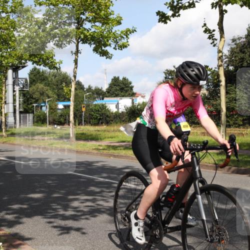 10.08.2025 - GEWOBA Citytriathlon Bremen Yannick Fuchs http://msf.ph/oto/8559497 10.08.2025 10:57:46 Radfahren 35, 159, 215, 458 meine-sportfotos.de