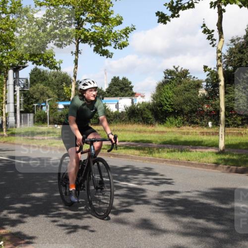 10.08.2025 - GEWOBA Citytriathlon Bremen Yannick Fuchs http://msf.ph/oto/8559514 10.08.2025 10:58:15 Radfahren 1, 125, 143, 165, 185, 402, 443, 445, 453, 472, 493, 506, 513 meine-sportfotos.de