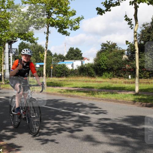 10.08.2025 - GEWOBA Citytriathlon Bremen Yannick Fuchs http://msf.ph/oto/8559523 10.08.2025 10:58:20 Radfahren 1, 165, 221, 402, 443, 445, 453, 472, 493, 506, 513 meine-sportfotos.de