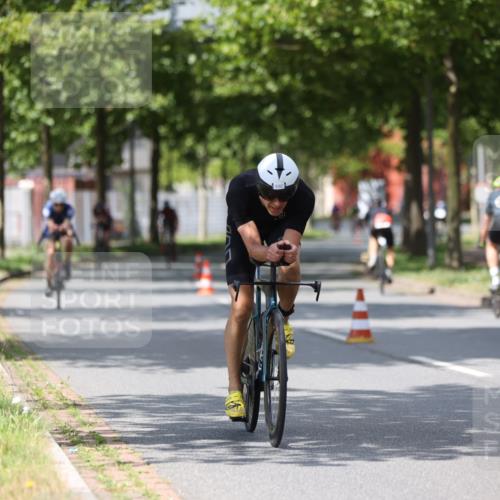 10.08.2025 - GEWOBA Citytriathlon Bremen Yannick Fuchs http://msf.ph/oto/8559546 10.08.2025 12:40:11 Radfahren 559, 596, 602, 690, 706, 721, 779, 815, 831, 880, 883, 890, 896, 899, 1028 meine-sportfotos.de