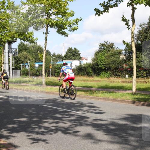 10.08.2025 - GEWOBA Citytriathlon Bremen Yannick Fuchs http://msf.ph/oto/8559564 10.08.2025 10:59:08 Radfahren 63, 111, 193 meine-sportfotos.de