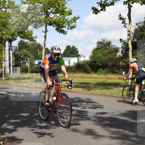 10.08.2025 - GEWOBA Citytriathlon Bremen Yannick Fuchs http://msf.ph/oto/8559582 10.08.2025 10:59:30 Radfahren 59, 63, 111, 193, 209, 463 meine-sportfotos.de