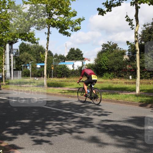 10.08.2025 - GEWOBA Citytriathlon Bremen Yannick Fuchs http://msf.ph/oto/8559593 10.08.2025 10:59:42 Radfahren 59, 417, 463, 475 meine-sportfotos.de