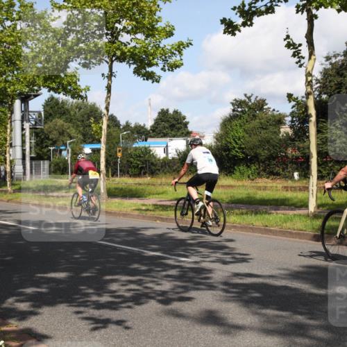10.08.2025 - GEWOBA Citytriathlon Bremen Yannick Fuchs http://msf.ph/oto/8559595 10.08.2025 10:59:43 Radfahren 59, 141, 417, 463, 475, 498 meine-sportfotos.de