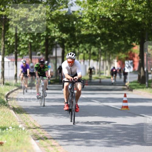 10.08.2025 - GEWOBA Citytriathlon Bremen Yannick Fuchs http://msf.ph/oto/8559621 10.08.2025 12:40:23 Radfahren 559, 581, 597, 602, 723, 737, 815, 848, 870, 879, 890, 896, 899, 910, 949, 975, 1024 meine-sportfotos.de
