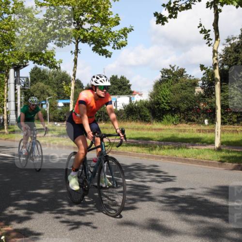 10.08.2025 - GEWOBA Citytriathlon Bremen Yannick Fuchs http://msf.ph/oto/8559650 10.08.2025 11:00:38 Radfahren 3, 39, 49, 107, 139, 173, 229, 436, 474 meine-sportfotos.de