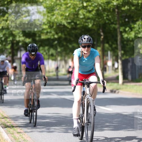 10.08.2025 - GEWOBA Citytriathlon Bremen Yannick Fuchs http://msf.ph/oto/8559653 10.08.2025 12:40:26 Radfahren 559, 581, 597, 602, 672, 723, 737, 815, 848, 870, 879, 890, 896, 899, 910, 949, 975, 1002, 1024 meine-sportfotos.de