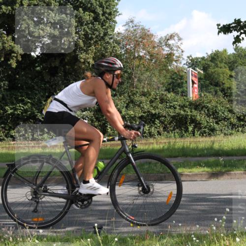 10.08.2025 - GEWOBA Citytriathlon Bremen Yannick Fuchs http://msf.ph/oto/8559663 10.08.2025 10:36:12 Radfahren 231, 373, 401, 450, 493 meine-sportfotos.de
